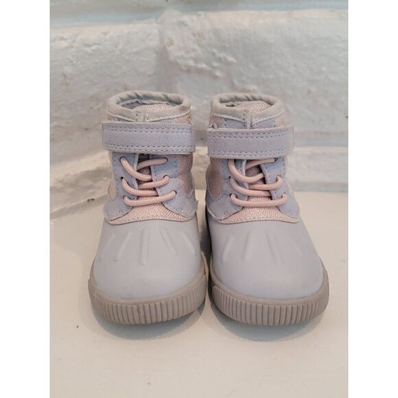 Simple Joys by Carter's Child Alexis Outdoor Boot Fashion Infant size 4 - Picture 3 of 8